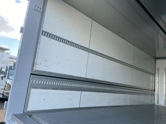 日野 レンジャー TPG-FD7JLAG(2WD)の写真12