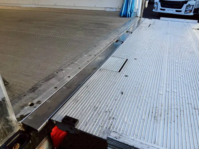 日野 レンジャー 2KG-FD2ABG(2WD)の写真13