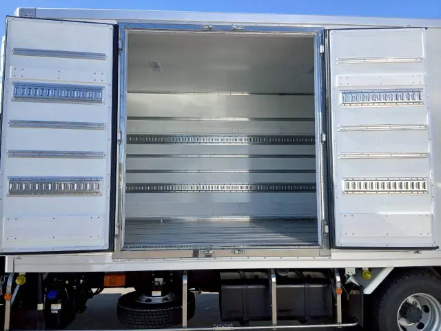 日野 レンジャー 2KG-FD2ABG(2WD)の写真10