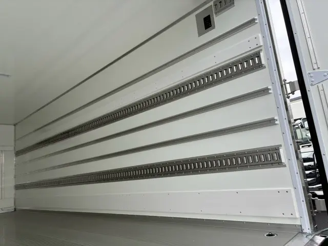 日野 レンジャー 2KG-FD2ABG(2WD)の写真13