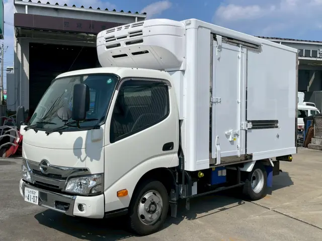 日野 デュトロ 2KG-XZU605M(2WD)の写真1