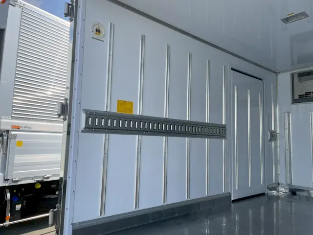 日野 デュトロ 2KG-XZU605M(2WD)の写真11