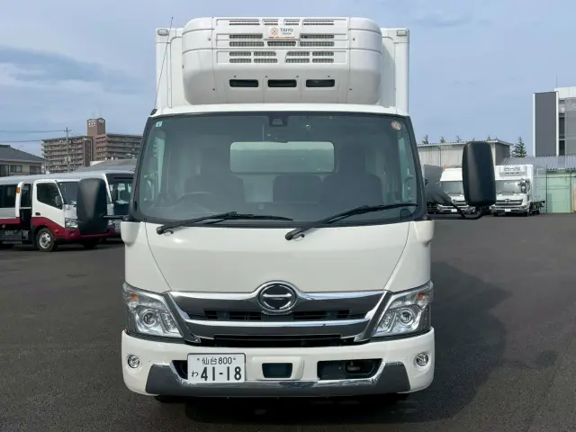 日野 デュトロ 2RG-XZU712M(2WD)の写真2