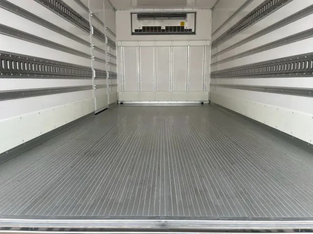 日野 デュトロ 2RG-XZU712M(2WD)の写真12