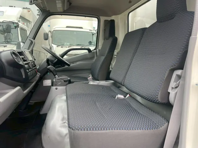 日野 デュトロ 2RG-XZU712M(2WD)の写真23