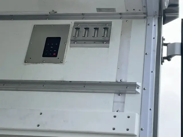 日野 レンジャー 2KG-FDABG(2WD)の写真15