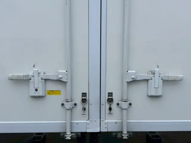 日野 レンジャー 2KG-FD2ABG(2WD)の写真23