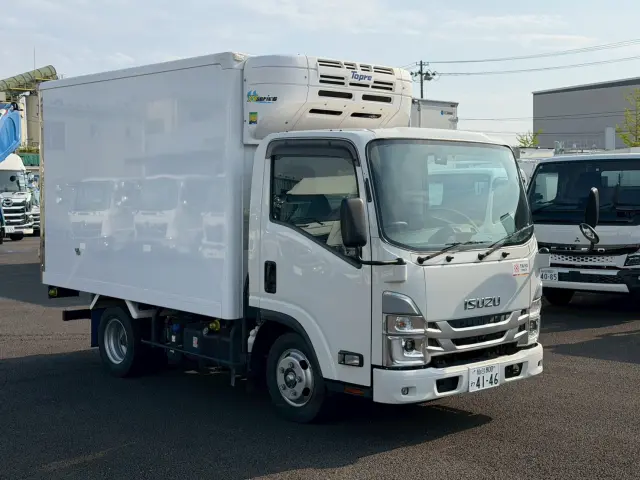 いすゞ エルフ 2RG-NLR88AN(2WD)の写真3