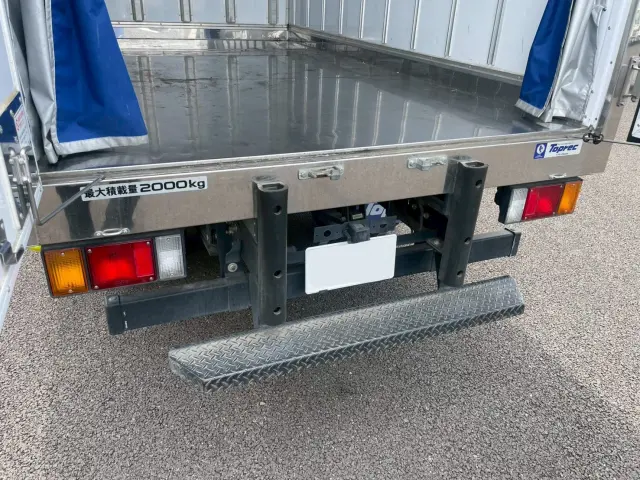 いすゞ エルフ 2RG-NLR88AN(2WD)の写真15