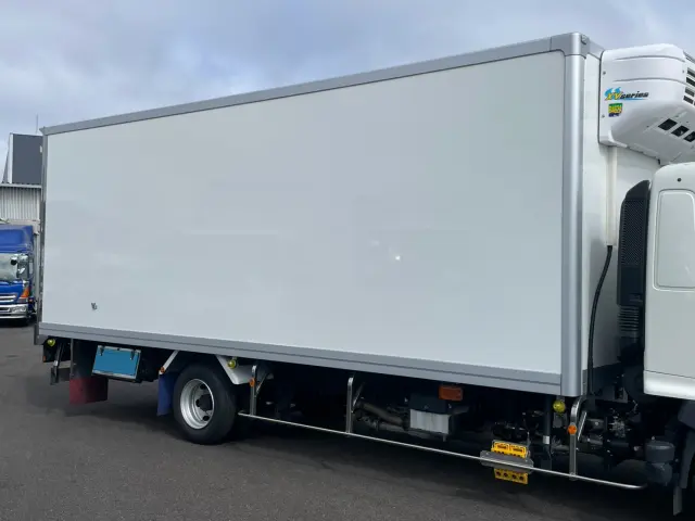 日野 レンジャー 2KG-FD2ABG(2WD)の写真9