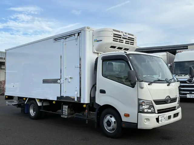 トヨタ ダイナ 2KG-XZU720(2WD)の写真3