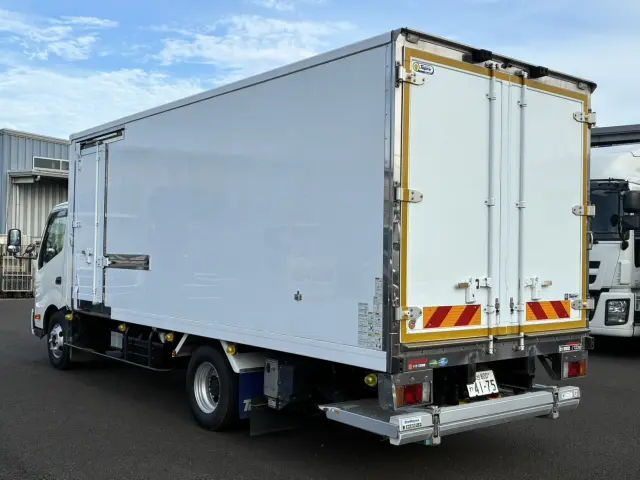 トヨタ ダイナ 2KG-XZU720(2WD)の写真6