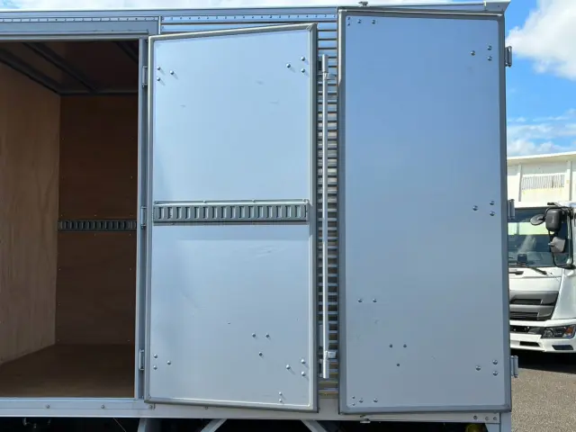 日野 デュトロ 2KG-XZU605M(2WD)の写真18