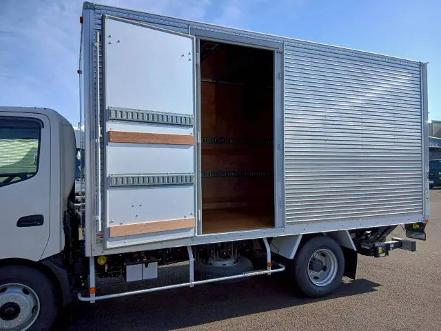 日野 デュトロ 2KG-XZU712M(2WD)の写真8