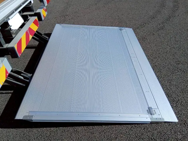 日野 デュトロ 2KG-XZU712M(2WD)の写真20