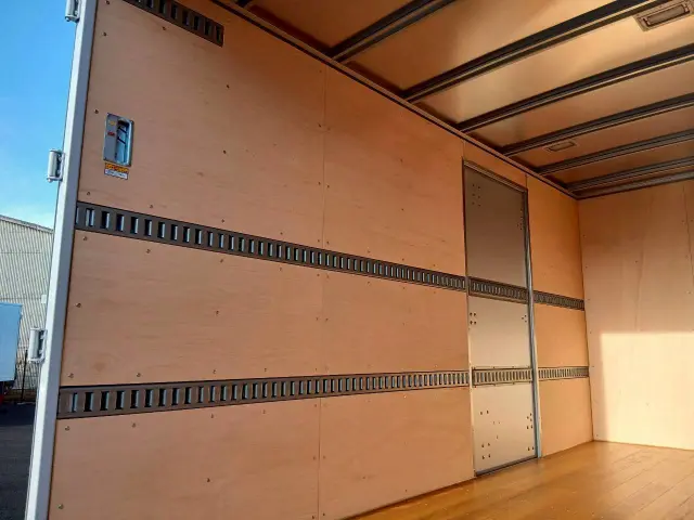 日野 デュトロ 2KG-XZU655M(2WD)の写真7