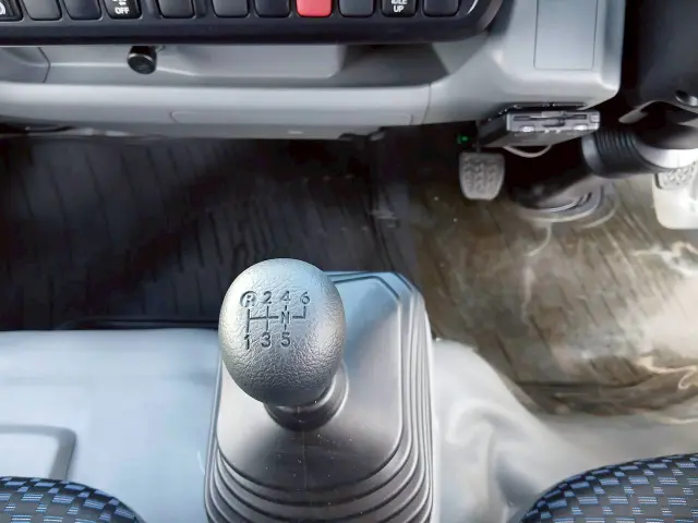 日野 デュトロ 2KG-XZU655M(2WD)の写真33