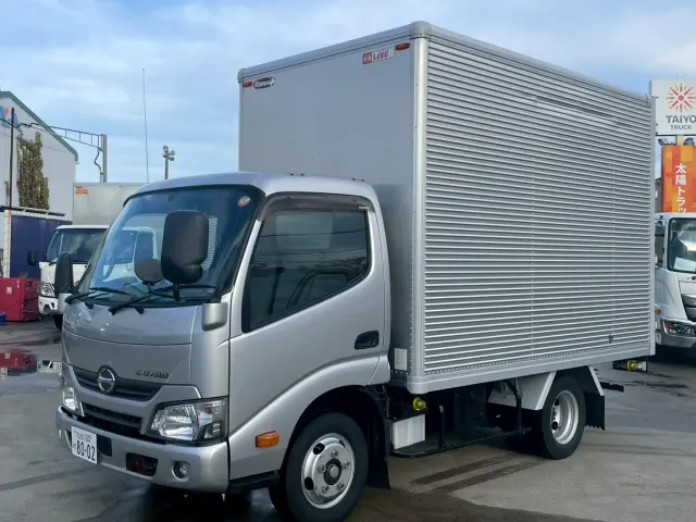 日野 デュトロ TPG-XZU605M(2WD)の写真1