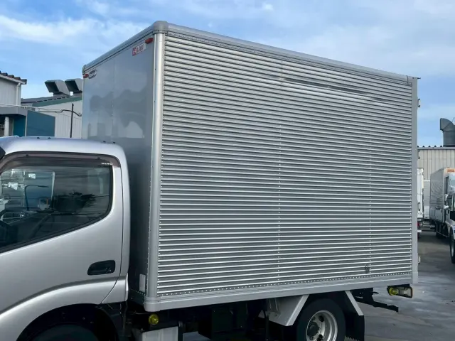 日野 デュトロ TPG-XZU605M(2WD)の写真7