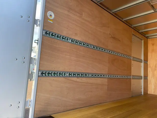 日野 デュトロ 2KG-XZU712M(2WD)の写真11