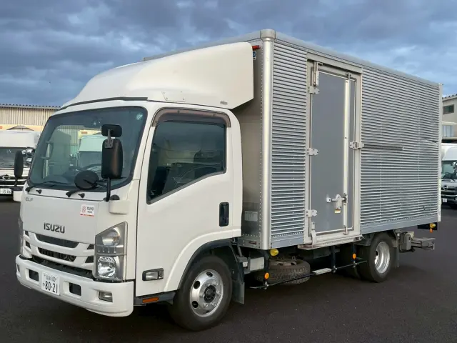 いすゞ エルフ 2RG-NPR88AN(2WD)の写真1