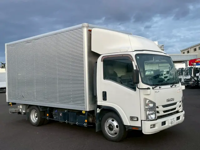 いすゞ エルフ 2RG-NPR88AN(2WD)の写真3