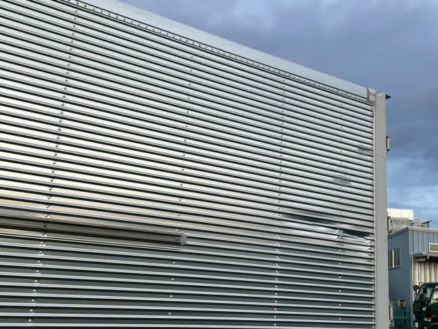 いすゞ エルフ 2RG-NPR88AN(2WD)の写真16