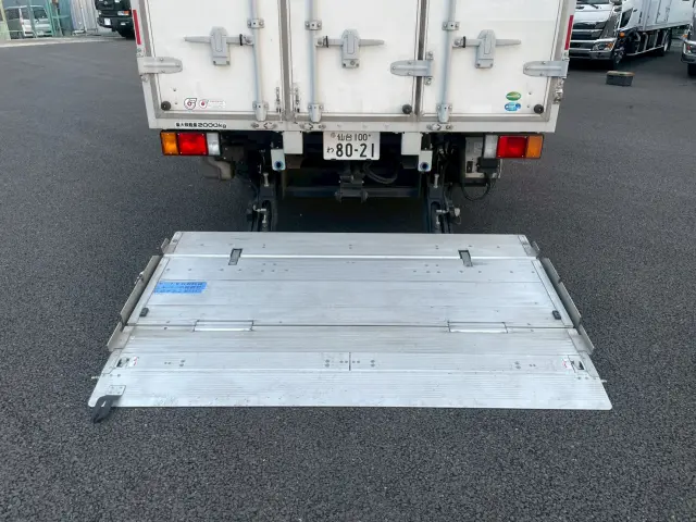 いすゞ エルフ 2RG-NPR88AN(2WD)の写真23