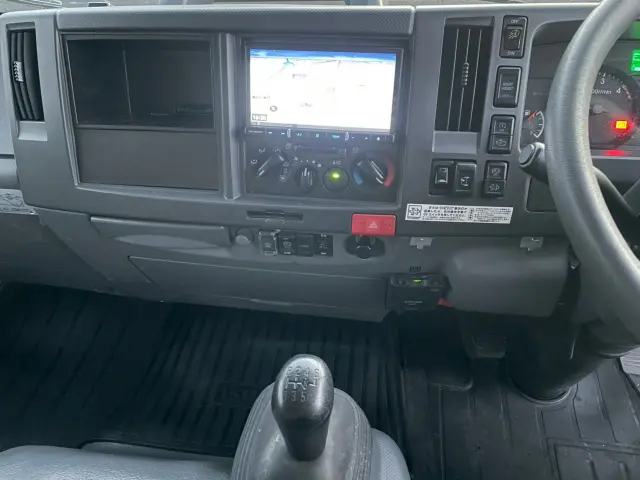 いすゞ エルフ 2RG-NPR88AN(2WD)の写真36