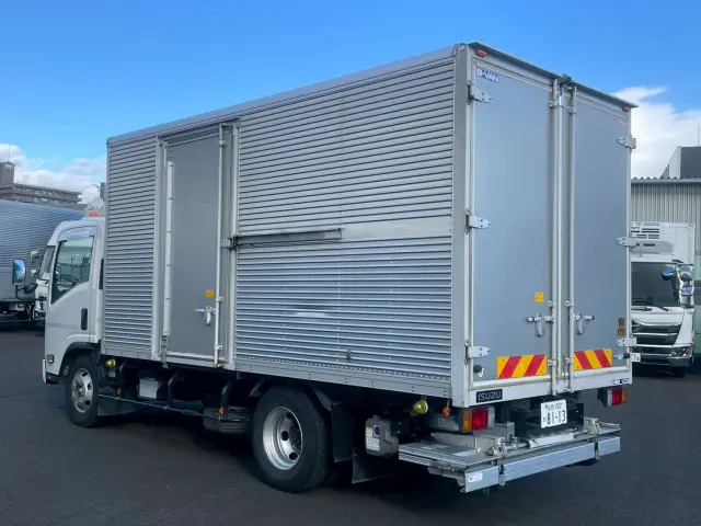 いすゞ エルフ 2RG-NPR88YN(2WD)の写真6