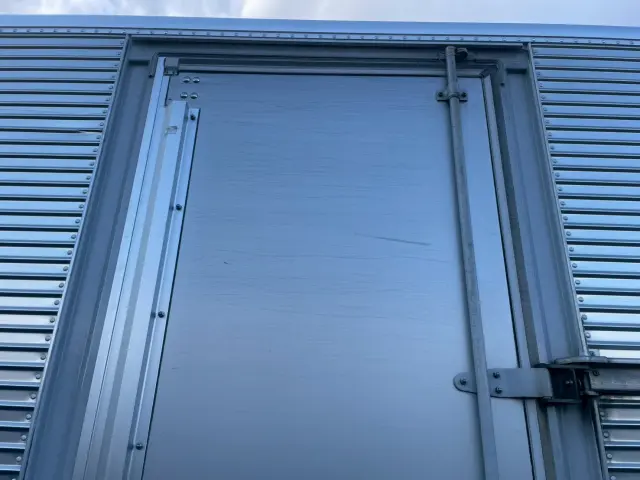 いすゞ エルフ 2RG-NPR88YN(2WD)の写真26