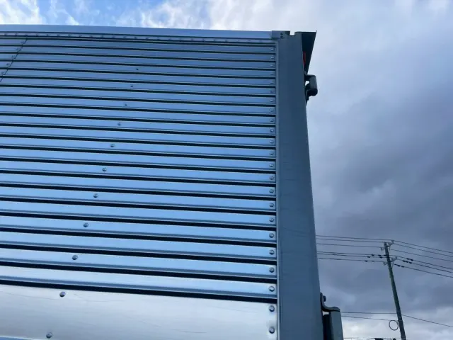 いすゞ エルフ 2RG-NPR88YN(2WD)の写真27