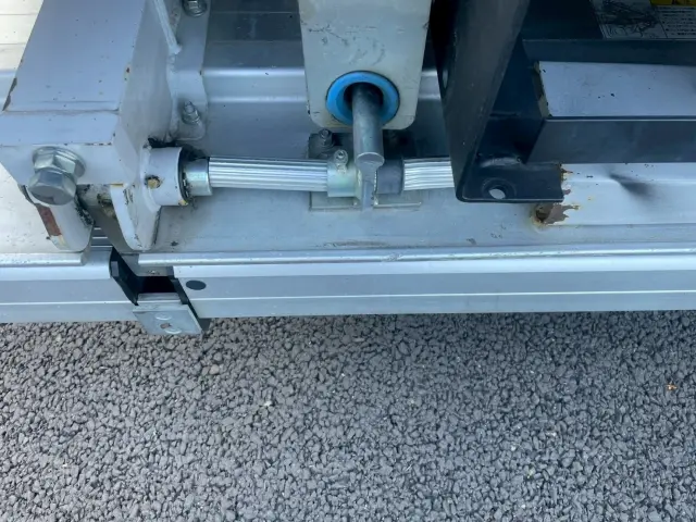 いすゞ エルフ 2RG-NPR88YN(2WD)の写真31