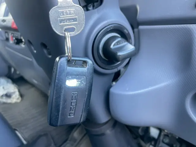 いすゞ エルフ 2RG-NPR88YN(2WD)の写真48