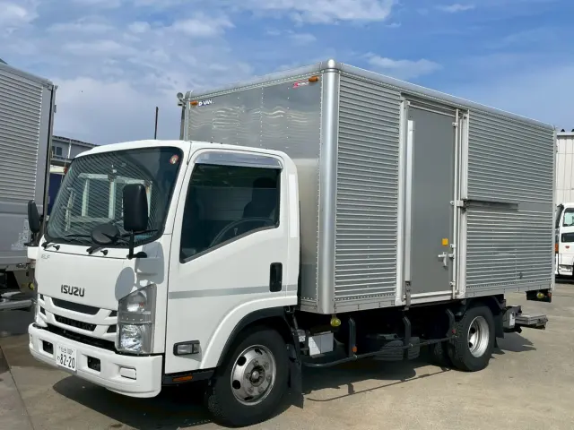 いすゞ エルフ 2RG-NPR88YN(2WD)の写真1