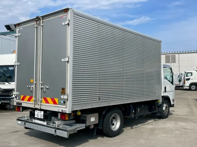 いすゞ エルフ 2RG-NPR88YN(2WD)の写真4