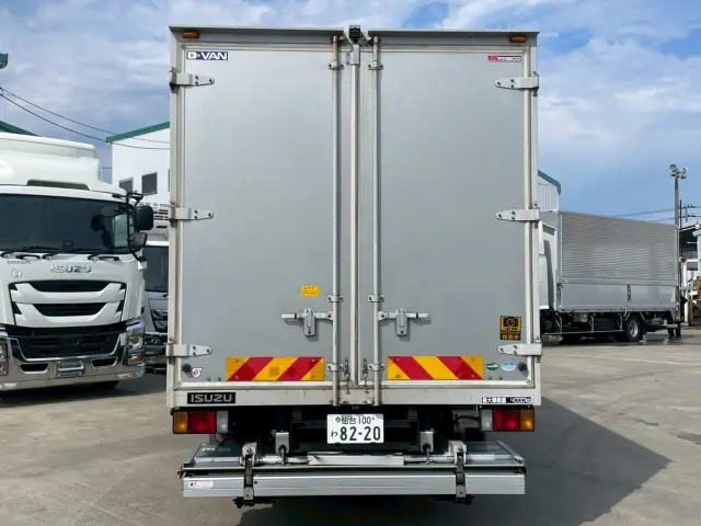 いすゞ エルフ 2RG-NPR88YN(2WD)の写真5