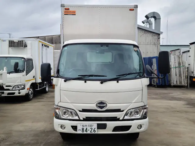 日野 デュトロ 2RG-XZU655M(2WD)の写真2