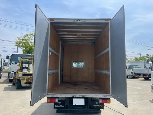 トヨタ ダイナ TPG-XZU605(2WD)の写真9