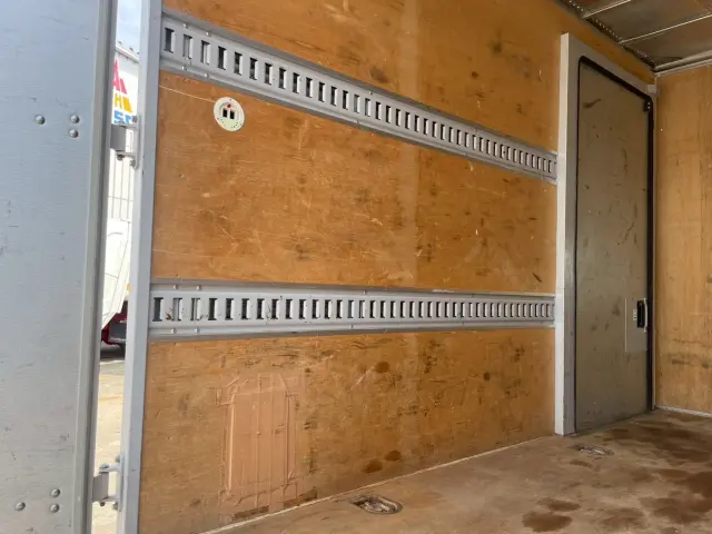 トヨタ ダイナ TPG-XZU605(2WD)の写真10