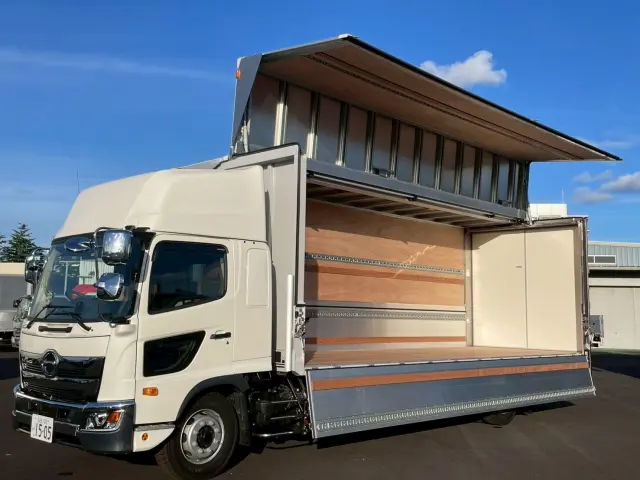 日野 レンジャー 2PG-FE2ACG(2WD)の写真1
