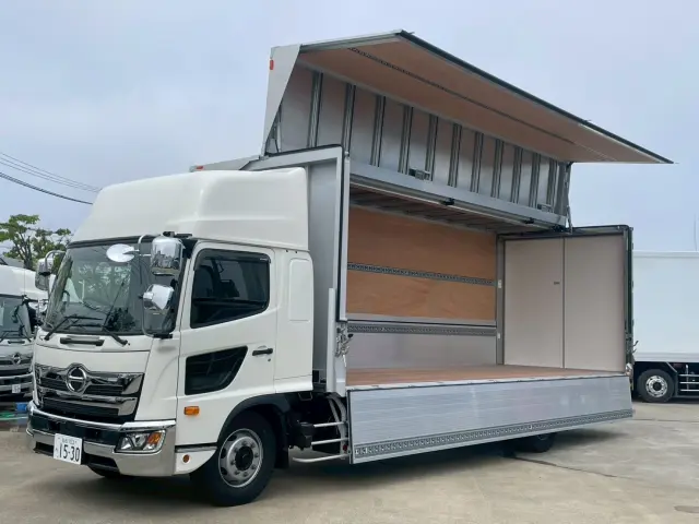 日野 レンジャー 2PG-FE2ACG(2WD)の写真1