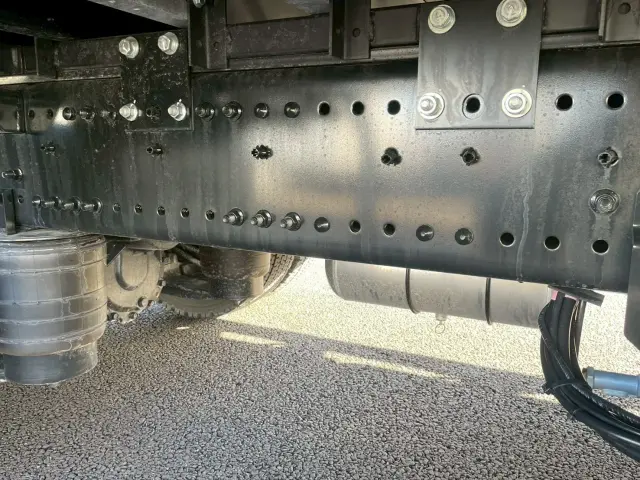 日野 プロフィア 2KG-FW1AHC(2WD)の写真23