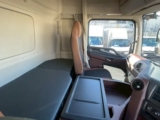 日野 プロフィア 2KG-FW1AHC(2WD)の写真32