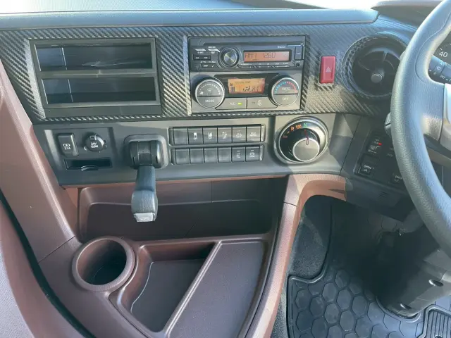 日野 プロフィア 2KG-FW1AHC(2WD)の写真34