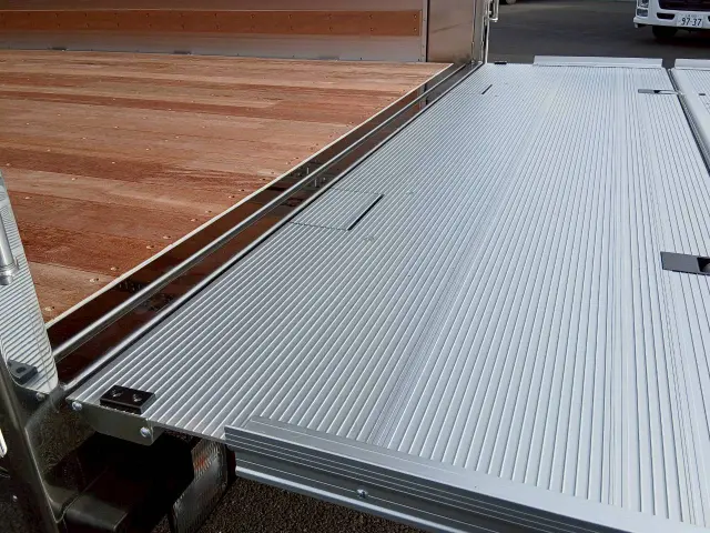 日野 レンジャー 2PG-FE2ACG(2WD)の写真19