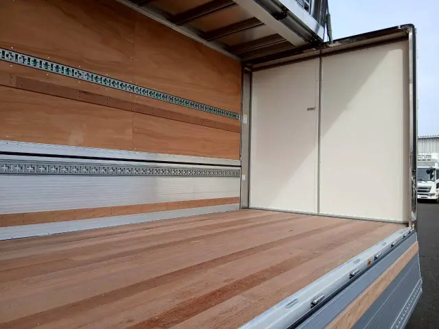 日野 レンジャー 2PG-FE2ACG(2WD)の写真21