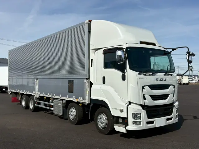 いすゞ ギガ 2PG-CYJ77C(2WD)の写真3