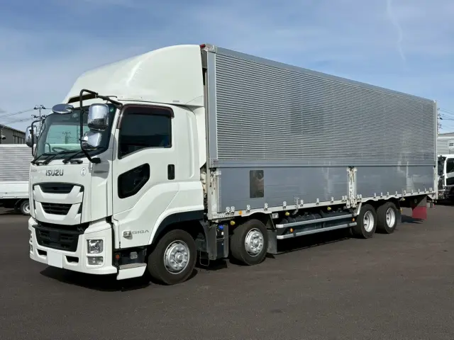 いすゞ ギガ 2PG-CYJ77C(2WD)の写真7