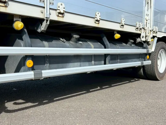 いすゞ ギガ 2PG-CYJ77C(2WD)の写真26